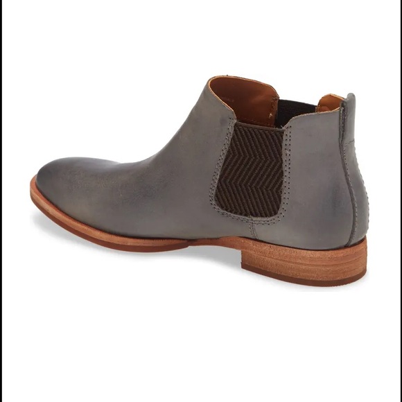 KorkEase Shoes Nwt Kit Chelsea Bootkorkease Poshmark